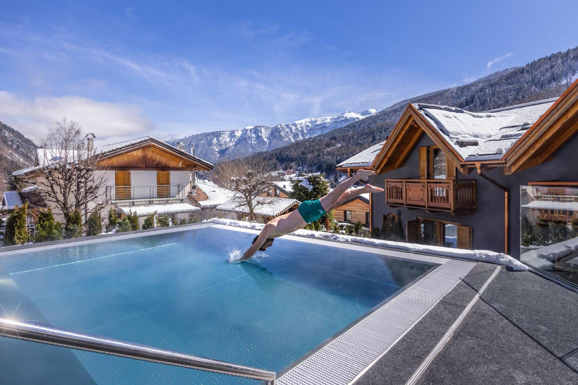 Hotel Ravelli Luxury Spa Mezzana  Exterior photo