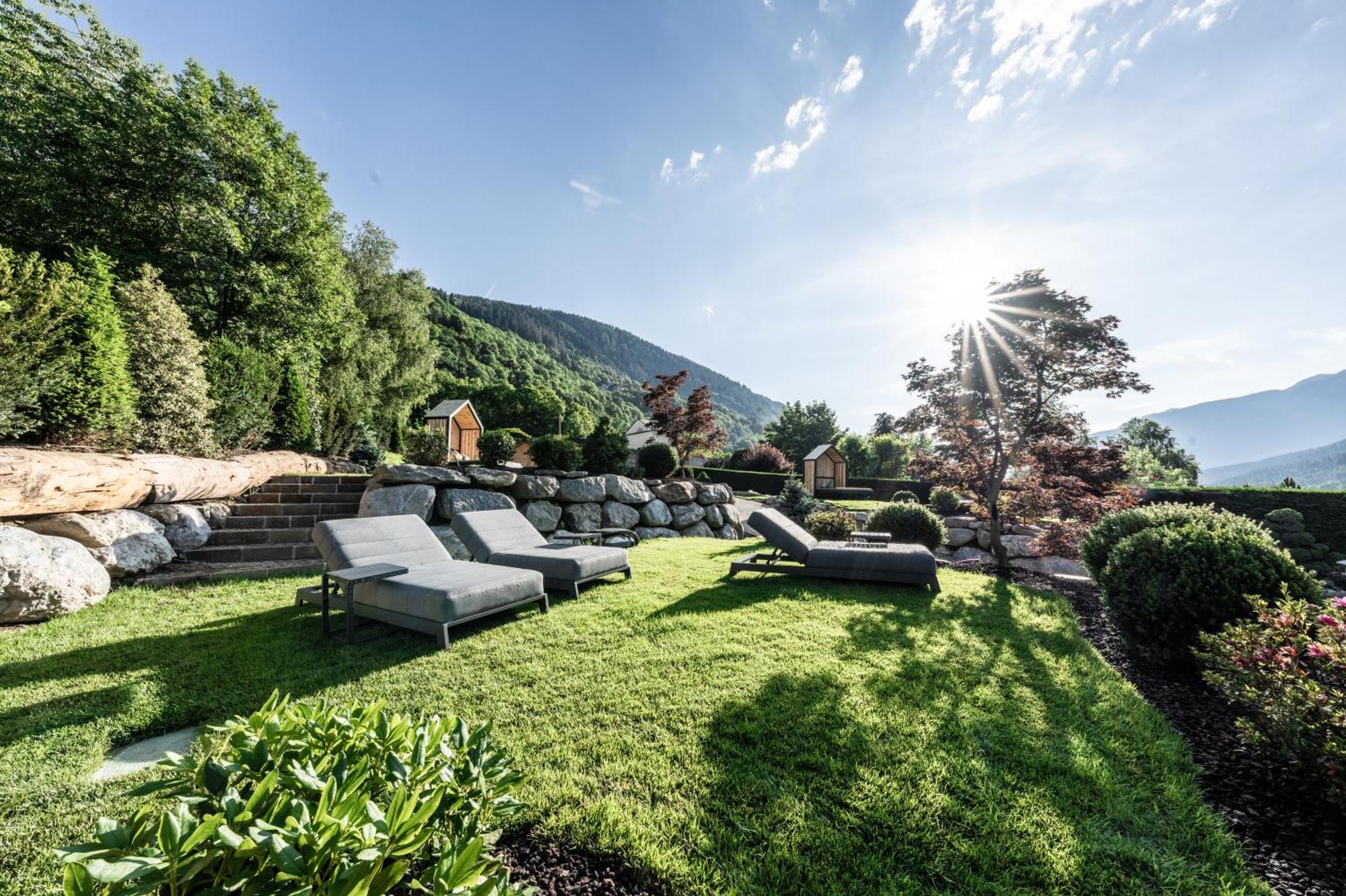 Hotel Ravelli Luxury Spa Mezzana  Exterior photo