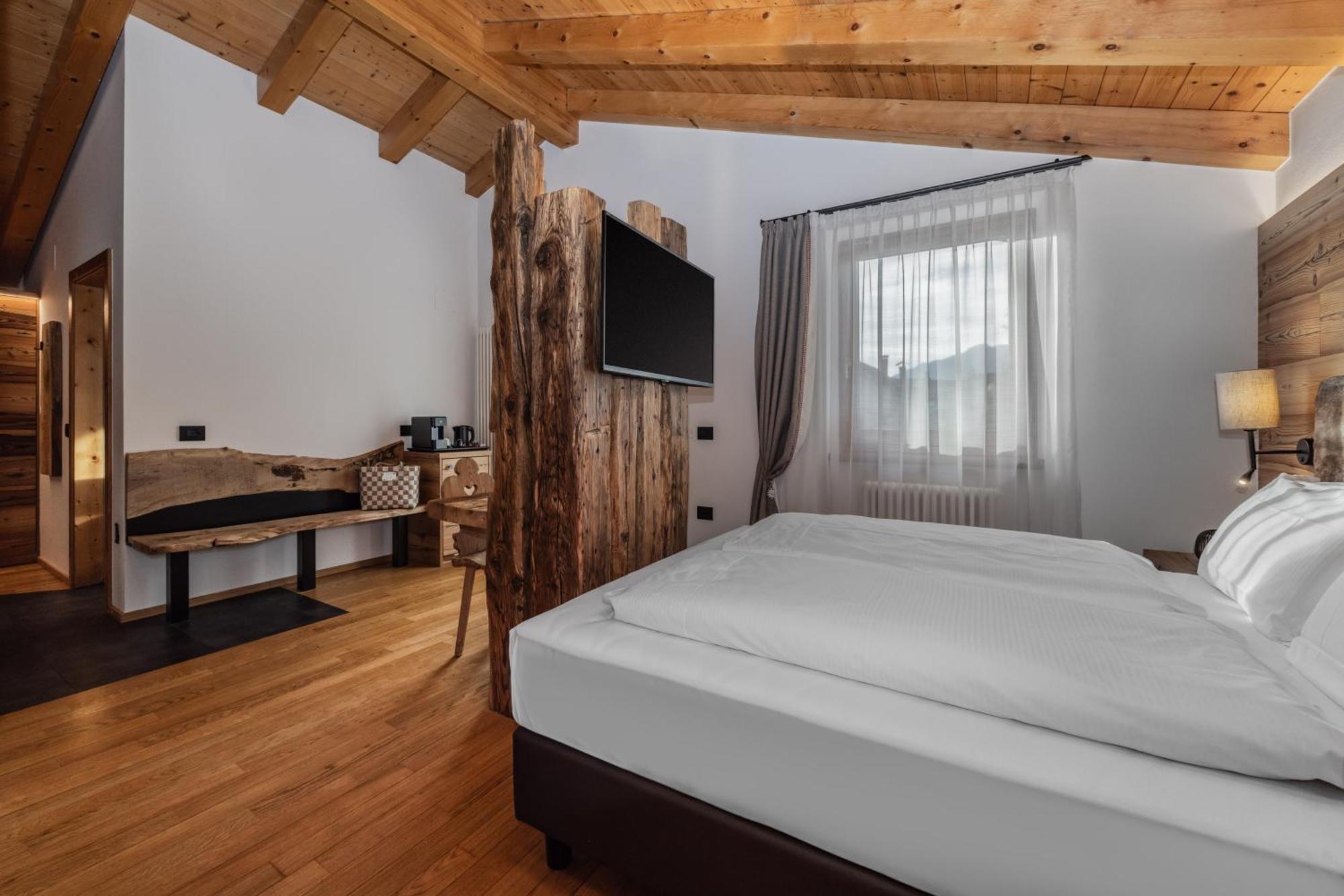 Hotel Ravelli Luxury Spa Mezzana  Exterior photo