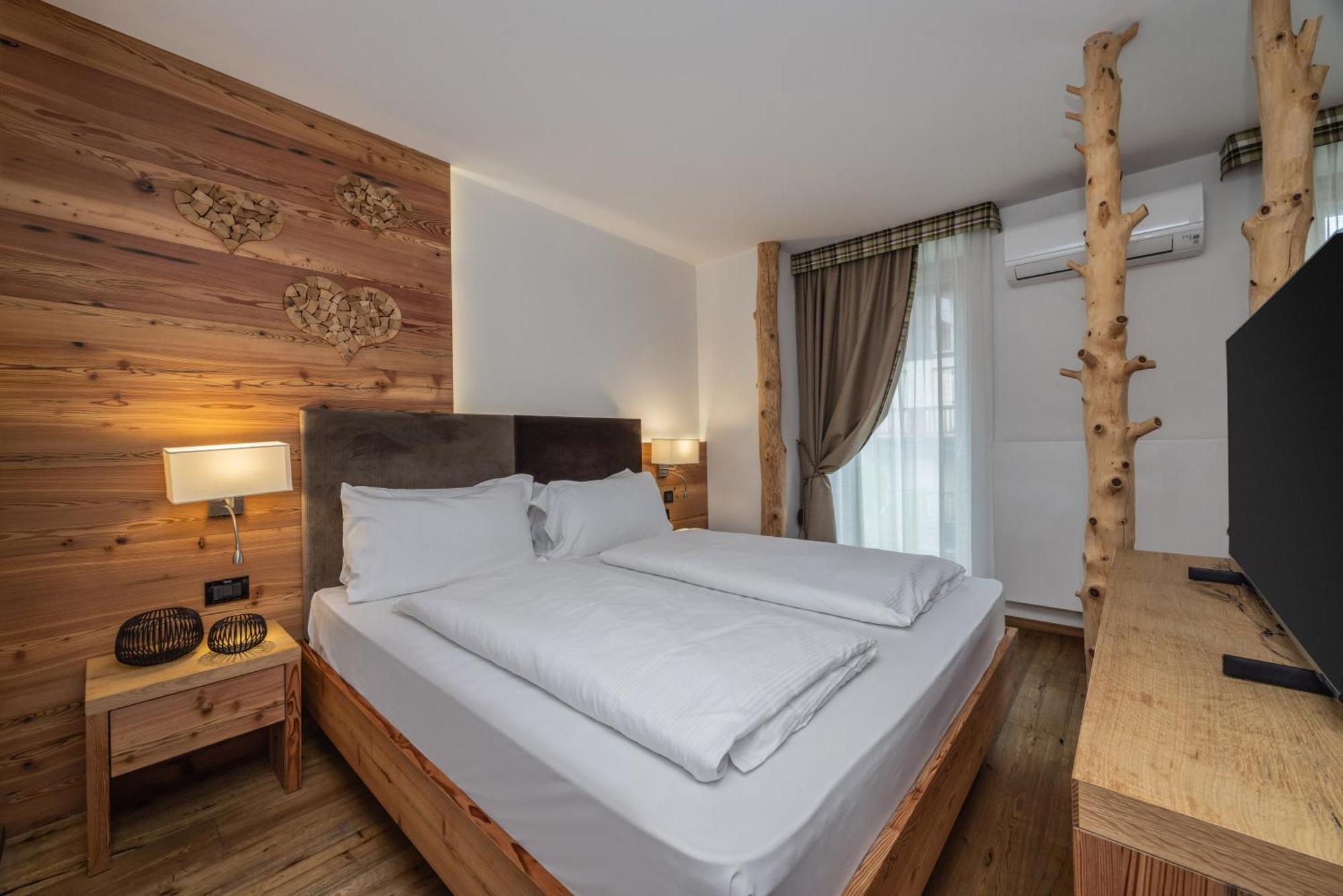 Hotel Ravelli Luxury Spa Mezzana  Exterior photo